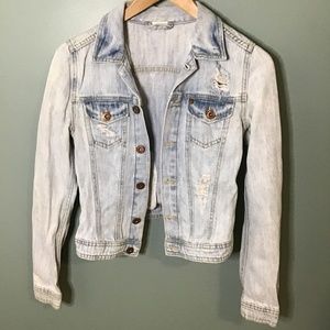 Distressed light wash denim jean jacket